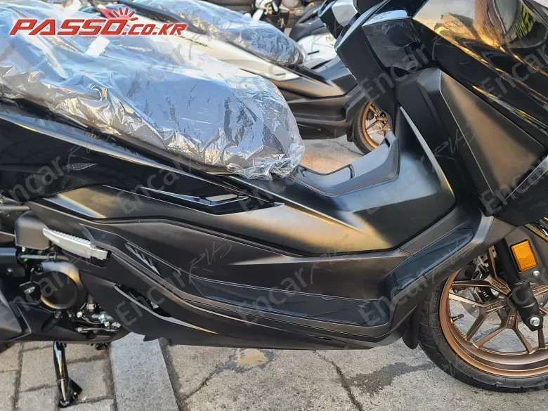 HONDA FORZA 350 - фото 4