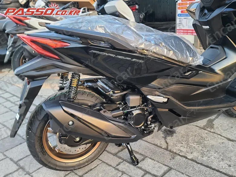 HONDA FORZA 350 - фото 6