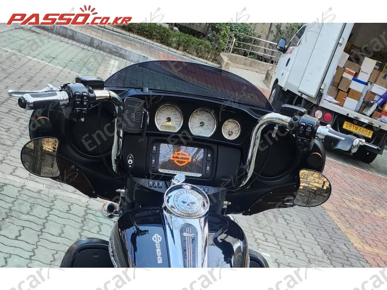 HARLEY-DAVIDSON FLHX - фото 3