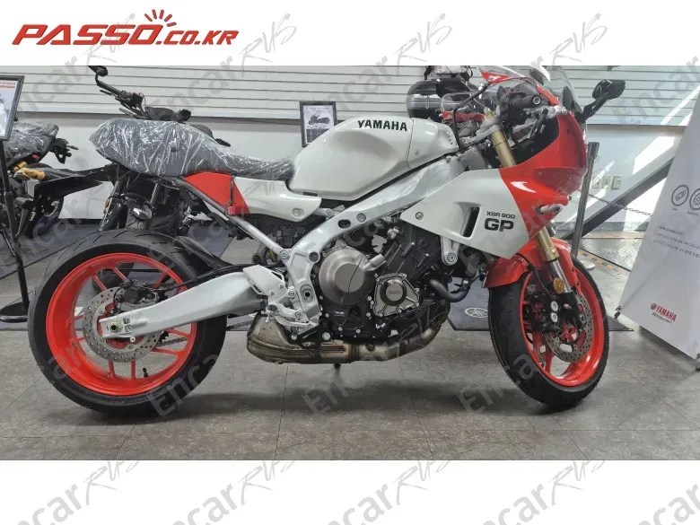 YAMAHA XSR 900 GP - фото 0
