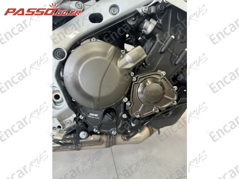YAMAHA XSR 900 GP - фото 4