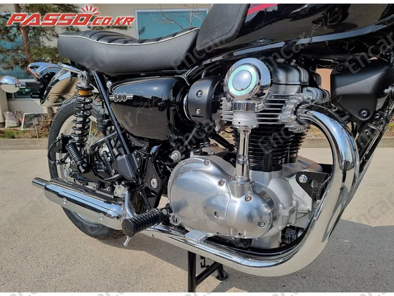 KAWASAKI W 800 - фото 4