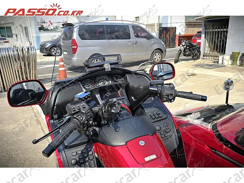 HONDA GOLDWING 1800 - фото 3