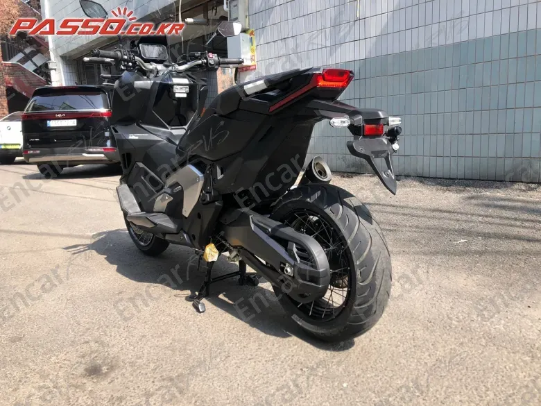 HONDA X ADV - фото 2