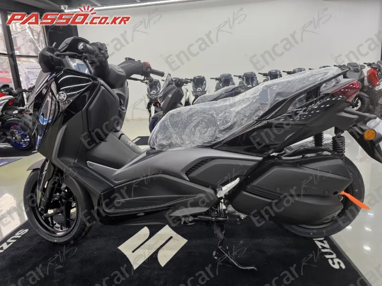 YAMAHA X MAX 300 ABS - фото 1