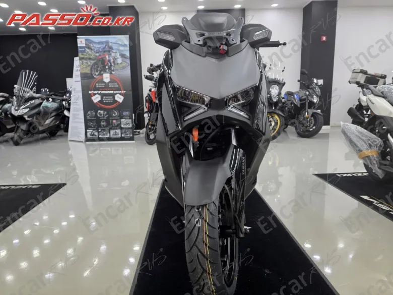 YAMAHA X MAX 300 ABS - фото 4