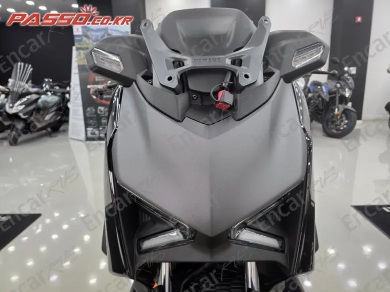 YAMAHA X MAX 300 ABS - фото 5