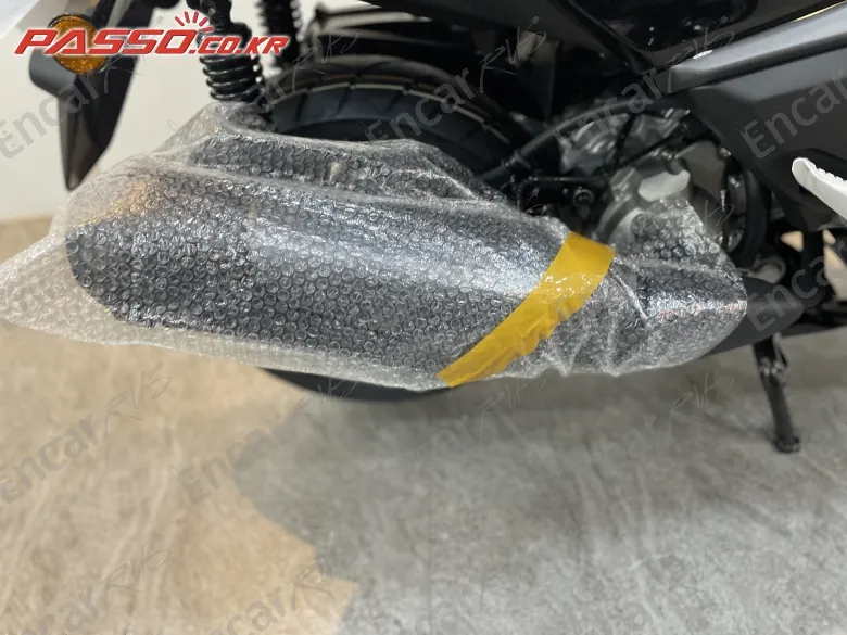 YAMAHA X MAX 300 ABS - фото 6