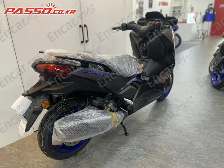 YAMAHA X MAX 300 ABS - фото 2