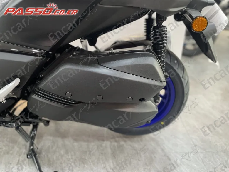 YAMAHA X MAX 300 ABS - фото 4