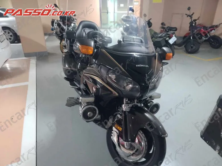 Honda Goldwing 1800 - фото 4