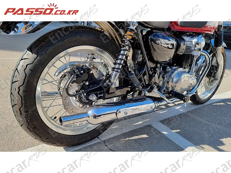 KAWASAKI W 800 - фото 6