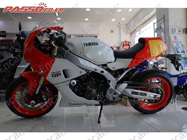 YAMAHA XSR 900 GP - фото 1