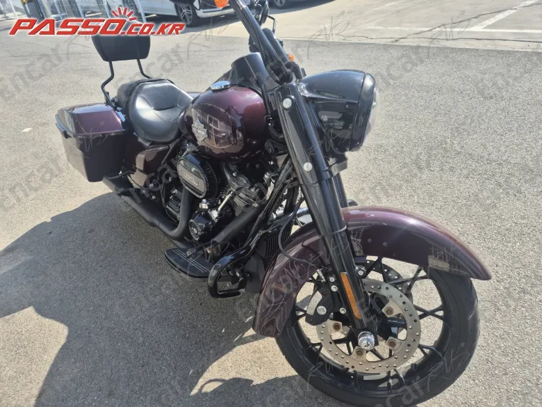 HARLEY-DAVIDSON ROAD KING SPECIAL - фото 0