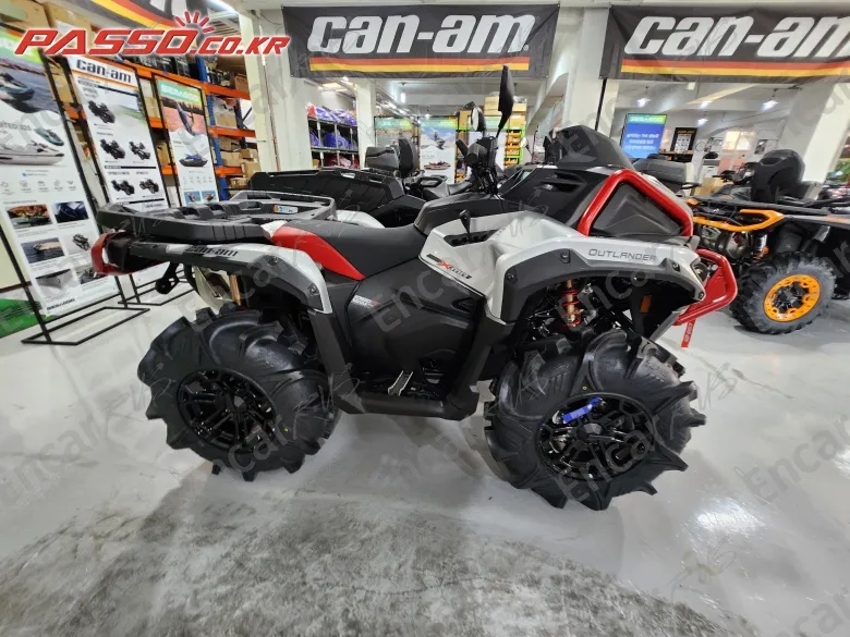 BRP CAN-AM OUTLANDER 1000 X MR - фото 0