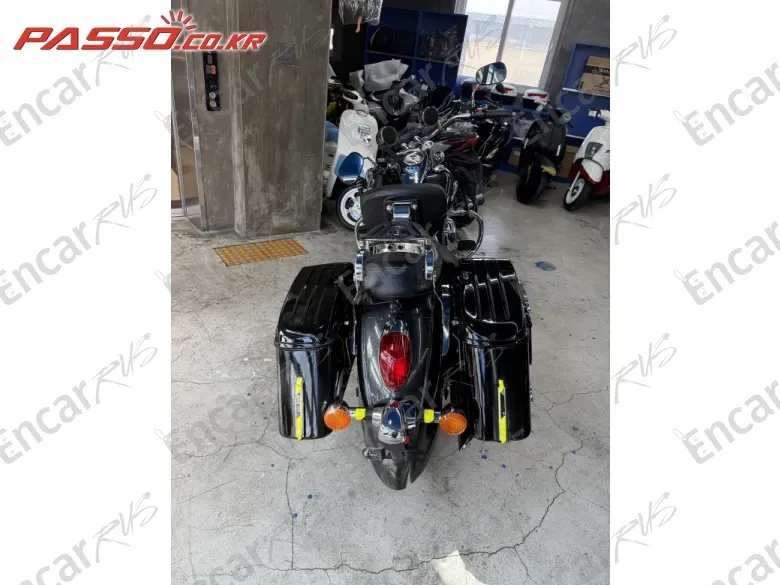 Kawasaki Vulcan 900 Classic - фото 2
