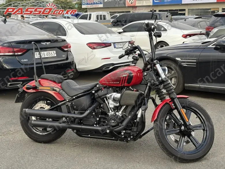 HARLEY-DAVIDSON STREET BOB 114 - фото 0