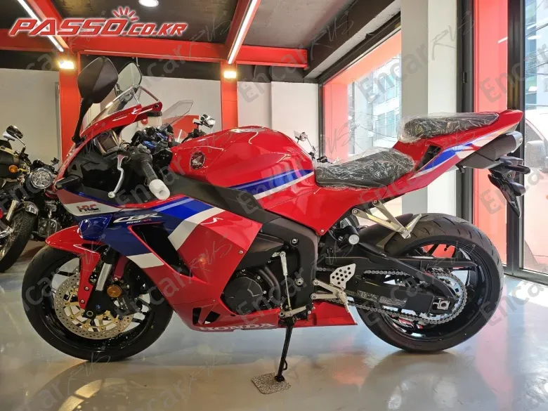 HONDA CBR 600 RR - фото 1