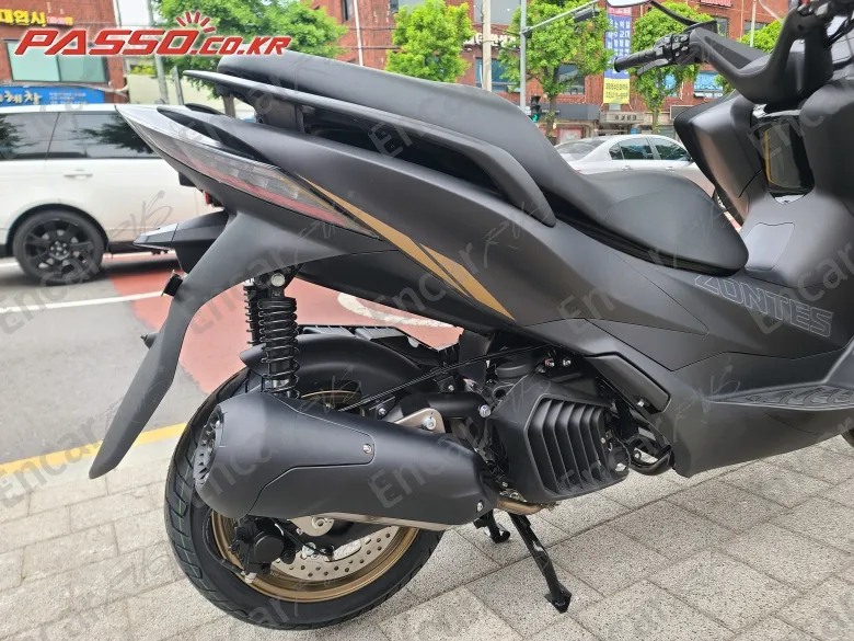 ZONTES 125 E - фото 6