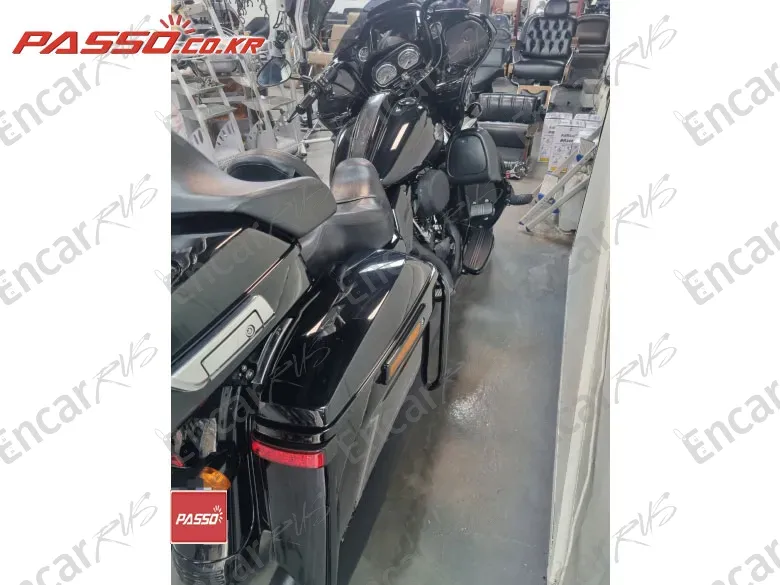 HARLEY-DAVIDSON ROAD GLIDE SPECIAL - фото 1