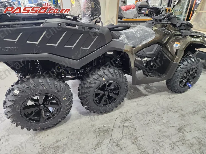 BRP CAN-AM OUTLANDER 6X6 XT - фото 0