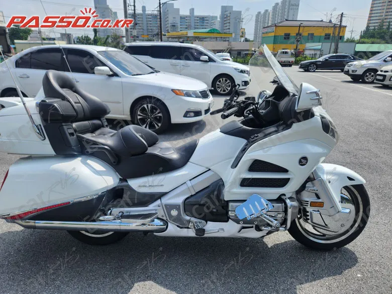 HONDA GOLDWING 1800 - фото 0