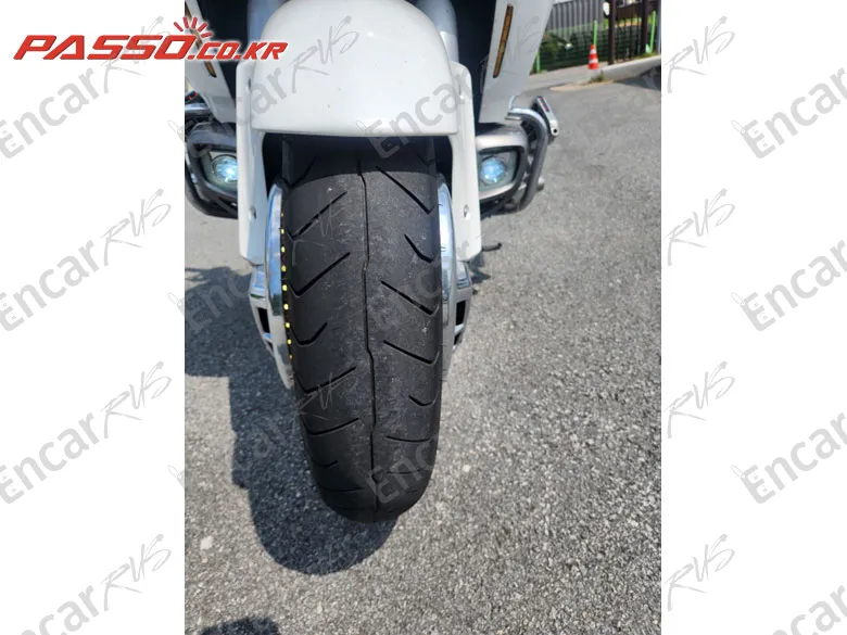 HONDA GOLDWING 1800 - фото 4