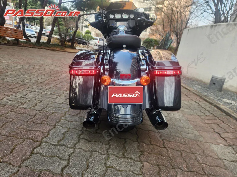 HARLEY-DAVIDSON FLHX - фото 2