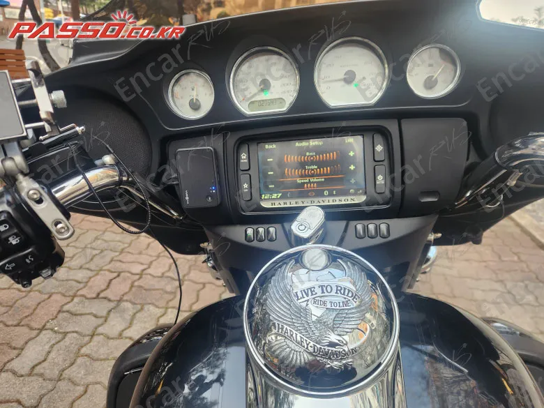 HARLEY-DAVIDSON FLHX - фото 3
