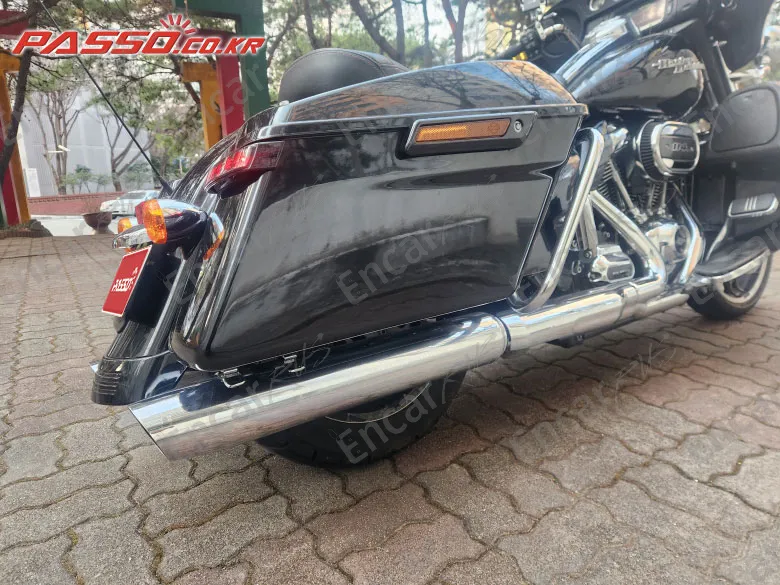 HARLEY-DAVIDSON FLHX - фото 6