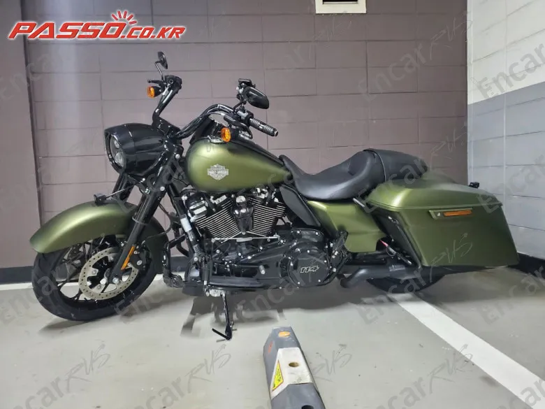 Harley-Davidson Road King Special - фото 1