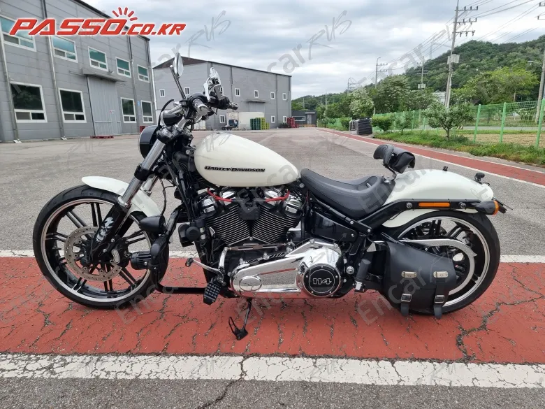 Harley-Davidson Breakout 114 - фото 1