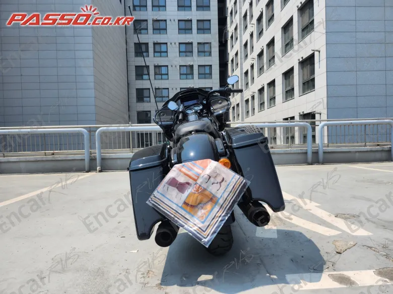 HARLEY-DAVIDSON ROAD GLIDE SPECIAL - фото 2