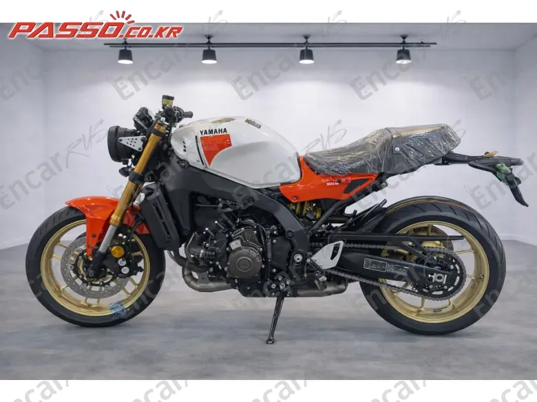 YAMAHA XSR 900 - фото 1