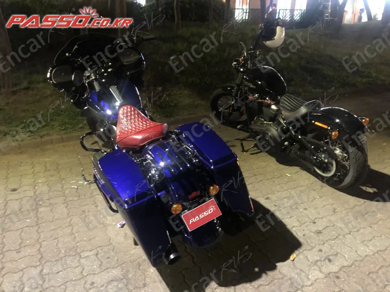 HARLEY-DAVIDSON ROAD GLIDE SPECIAL - фото 3