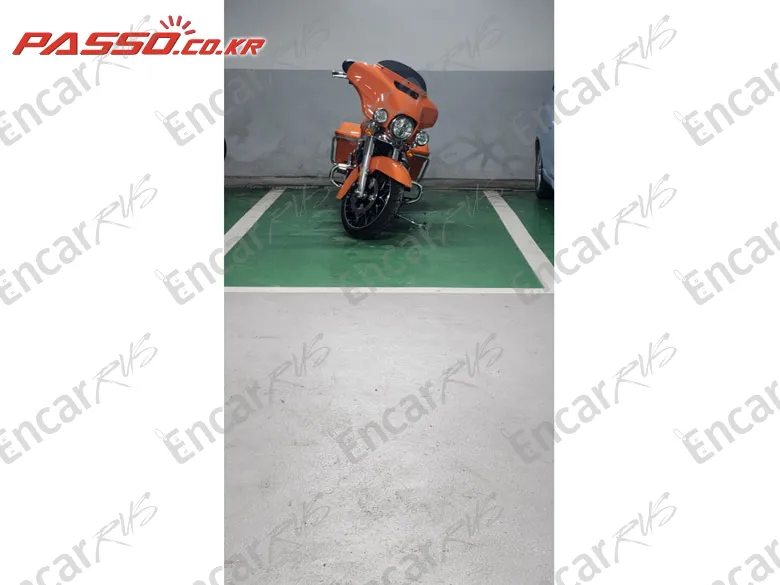 Harley-Davidson Flhxs Street Glide Special - фото 5