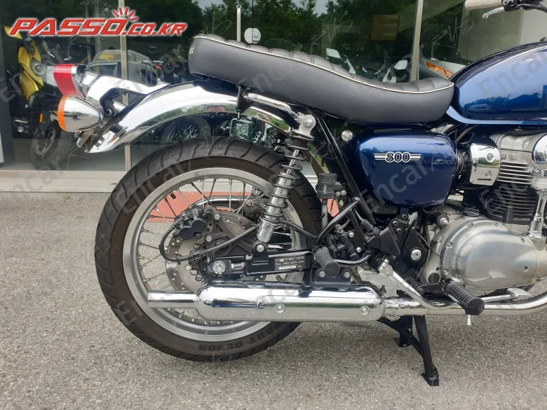 KAWASAKI W 800 - фото 6