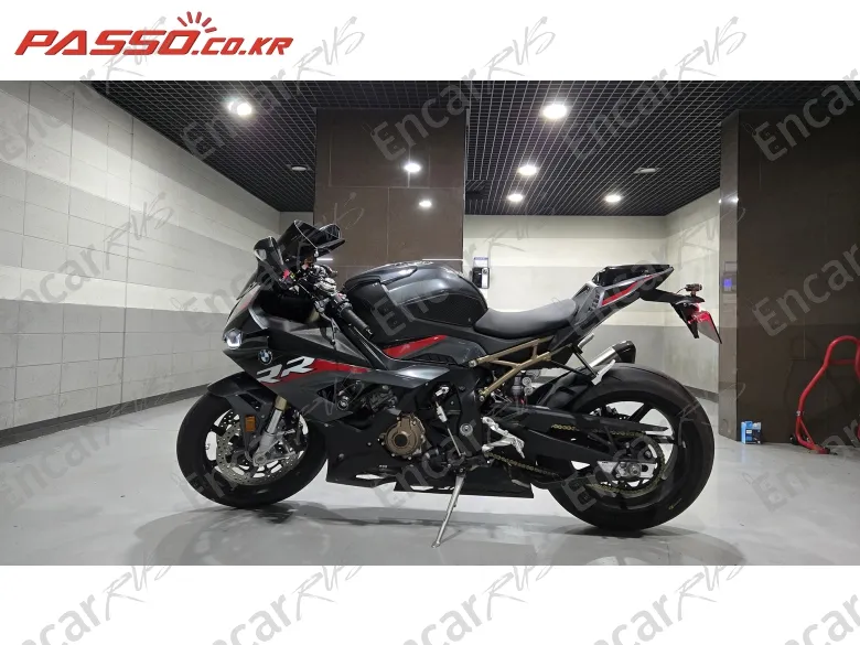 BMW S 1000 RR - фото 1
