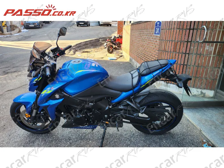 SUZUKI GSX S 1000 - фото 1