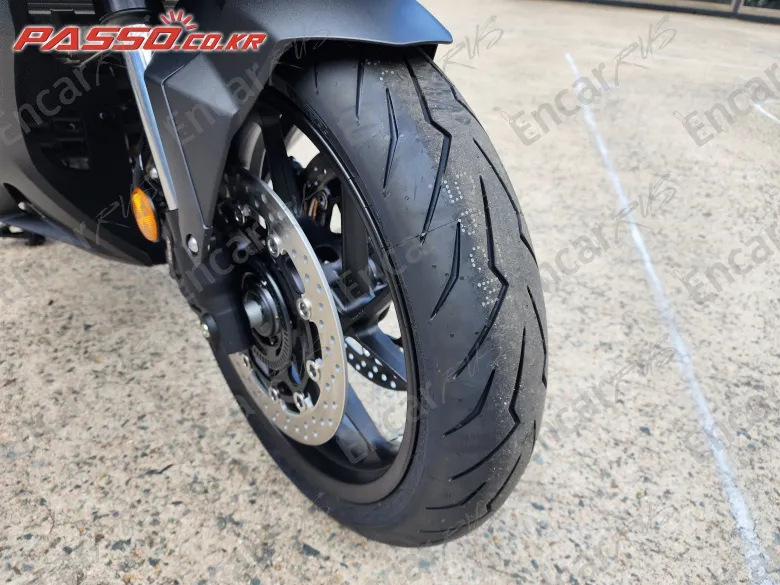 HONDA FORZA 750 - фото 5