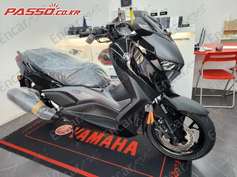 YAMAHA X MAX 300 ABS - фото 3