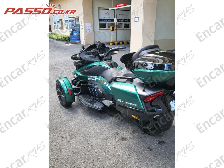 BRP CAN-AM SPYDER RT LIMITED - фото 1