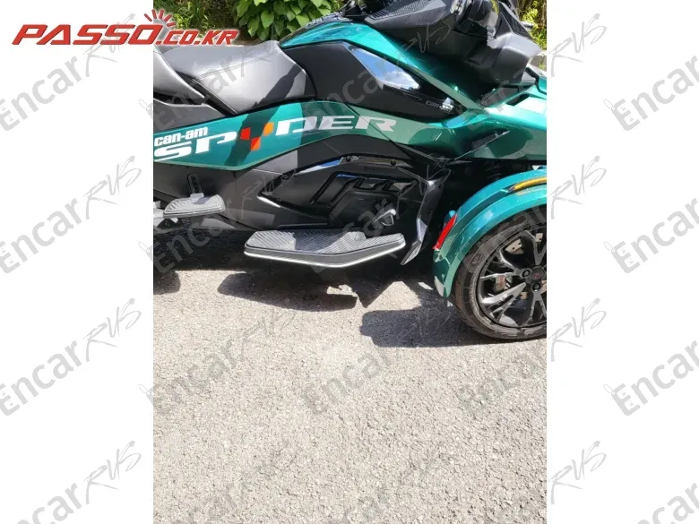 BRP CAN-AM SPYDER RT LIMITED - фото 4