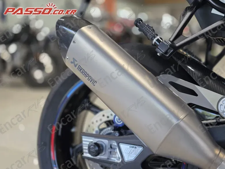 Bmw M 1000 R - фото 6