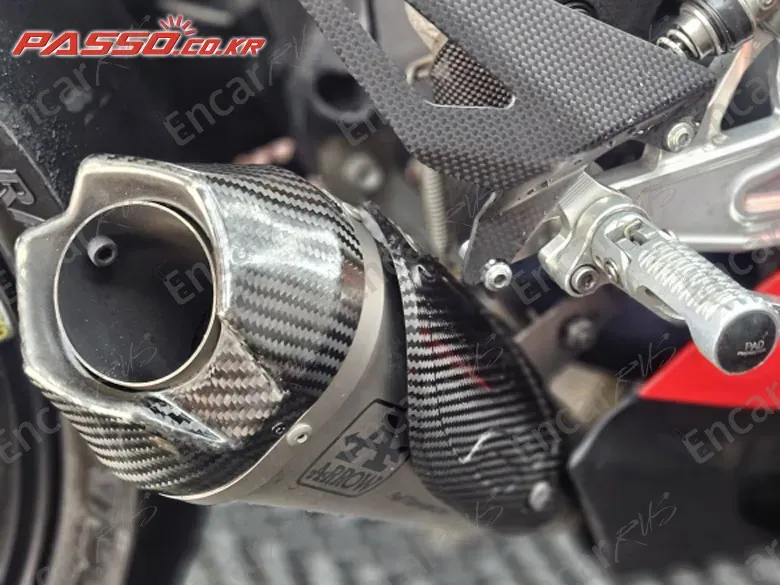 DUCATI PANIGALE V4 S - фото 6