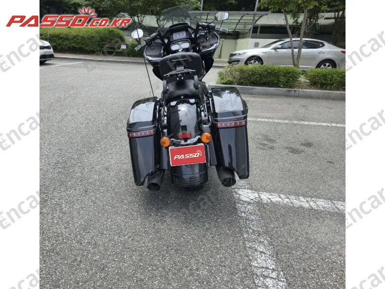 HARLEY-DAVIDSON ROAD GLIDE SPECIAL - фото 2