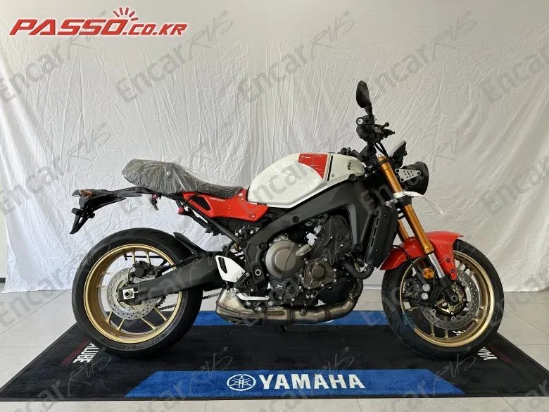YAMAHA XSR 900 - фото 0