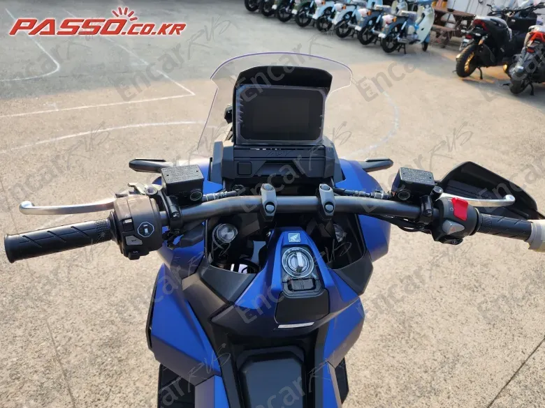 HONDA ADV 350 - фото 3