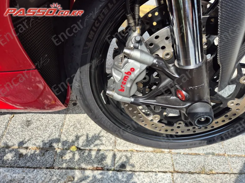 DUCATI PANIGALE V2 - фото 5