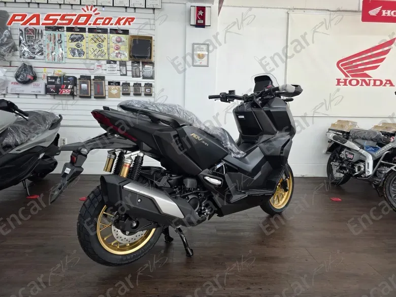 HONDA ADV 350 - фото 4